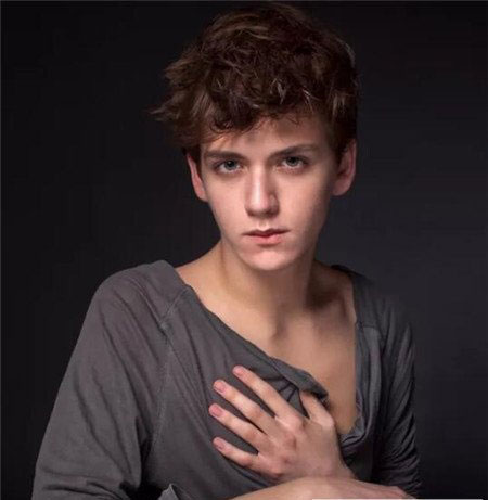 太阳日出生的男孩命运好吗?