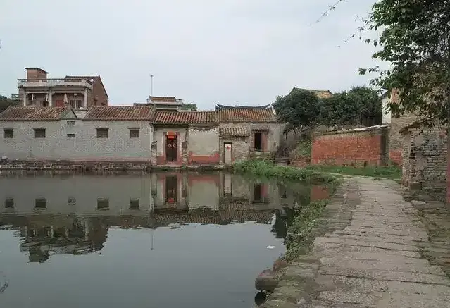 房屋周边建水池注意事项-易德轩吉祥网 房屋周边建水池注意事项-易德轩吉祥网