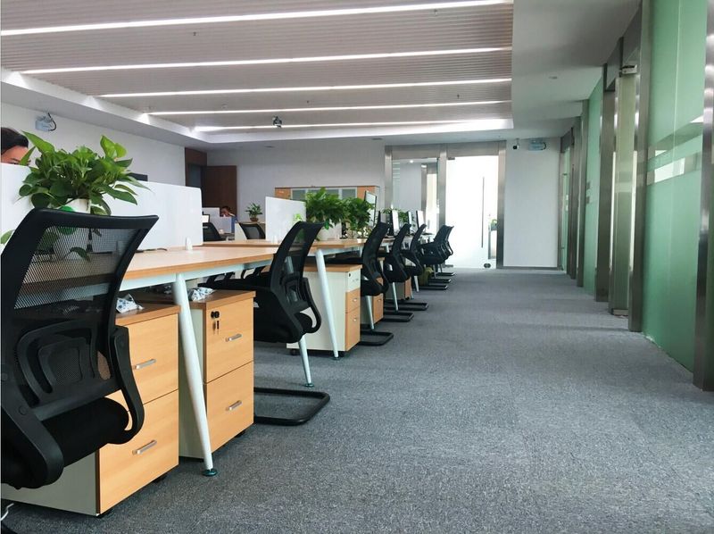 办公室中宫位怎样布置聚财？