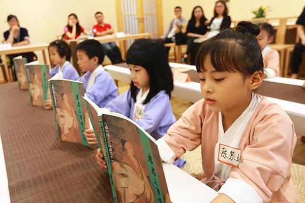 住宅书房风水的书桌摆放位置，千万不能这样摆！-易德轩吉祥商城