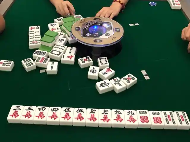 今日打麻将财位 今日打麻将好运生肖 (2026年1月24日)