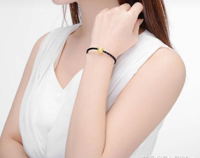 属火之人佩戴什么能避烂桃花？-易德轩吉祥网