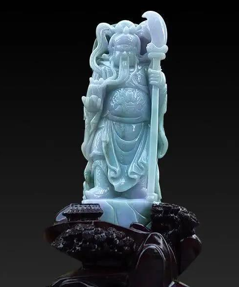 公司大厅应该放什么摆件来招财